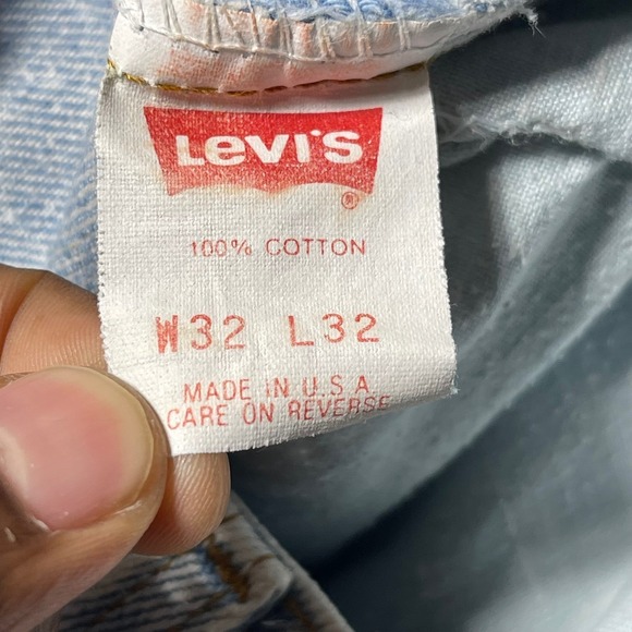 Vintage Levi's 550 Jeans Women's 28x30 USA Made Light Wash Relaxed Fit Acid Wash - Picture 3 of 10